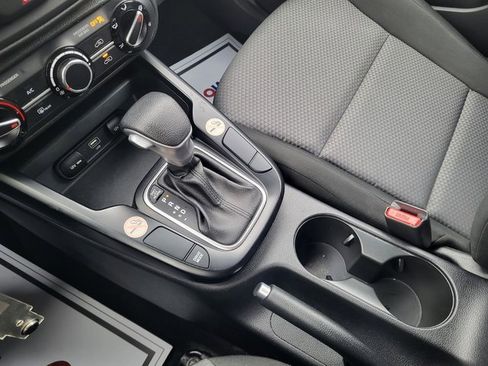 Used 2024 Kia Soul LX w/ Option Group 015 image 18