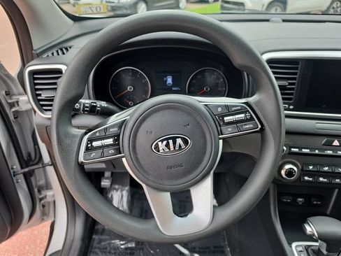 Used 2022 Kia Sportage LX AWD/4WD image 14