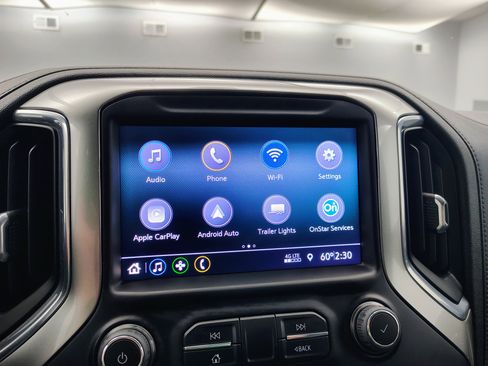 Used 2021 Chevrolet Silverado 1500 RST AWD/4WD image 4