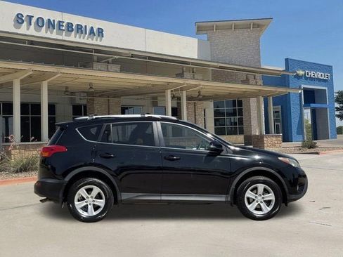 Used 2014 Toyota RAV4 XLE image 4