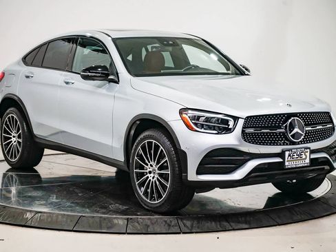 Used 2023 Mercedes-Benz GLC 300 4MATIC Coupe image 5