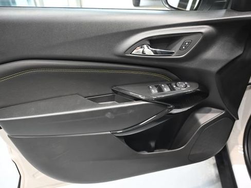 New 2026 Chevrolet Trax ACTIV w/ Sunroof Package FWD image 27