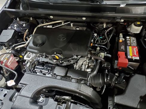 Used 2021 Toyota RAV4 LE image 44