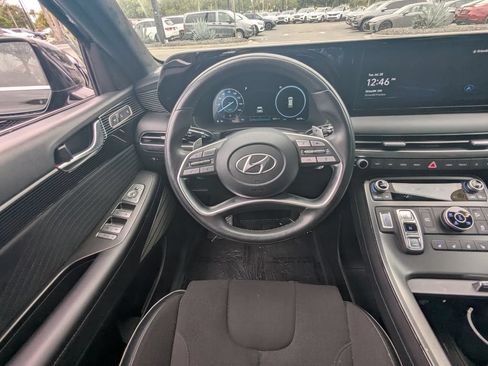 Used 2025 Hyundai Palisade Calligraphy AWD/4WD image 3