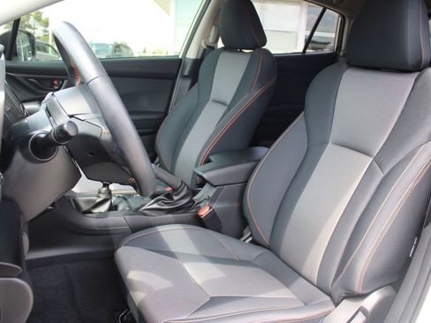 Used 2023 Subaru Crosstrek 2.0i Premium AWD/4WD image 10