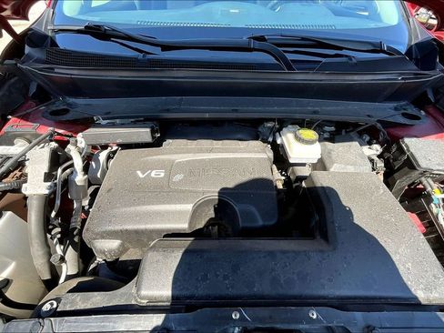 Used 2019 Nissan Pathfinder SL AWD/4WD image 31