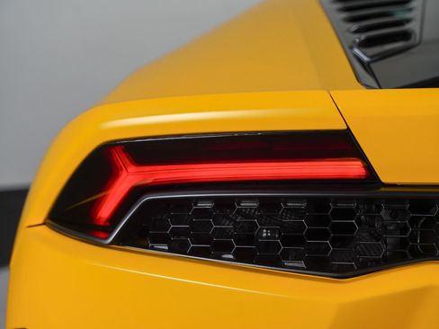 Used 2015 Lamborghini Huracan LP 610-4 AWD/4WD image 19