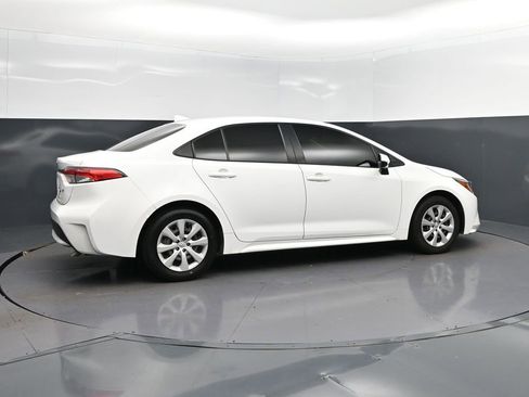Used 2022 Toyota Corolla LE FWD image 8