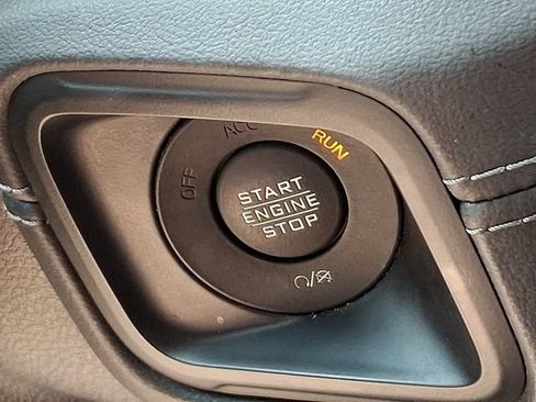 Used 2024 Jeep Wrangler Unlimited Sahara AWD/4WD image 22
