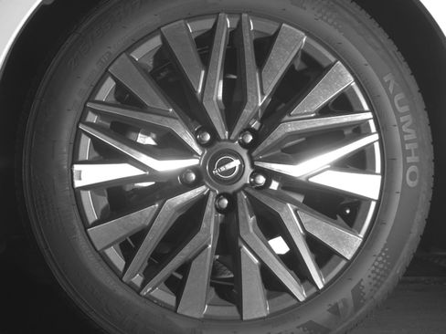 Used 2025 Nissan Altima 2.5 SV image 12