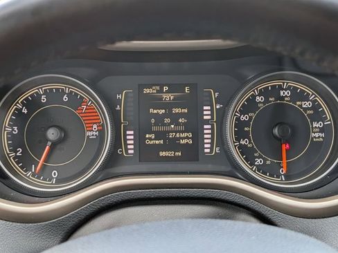 Used 2017 Jeep Cherokee Sport FWD image 22