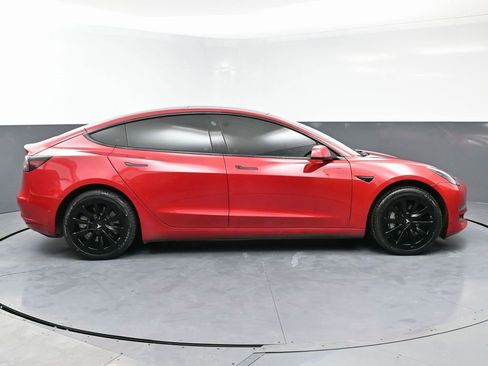 Used 2022 Tesla Model 3 Standard Range image 7