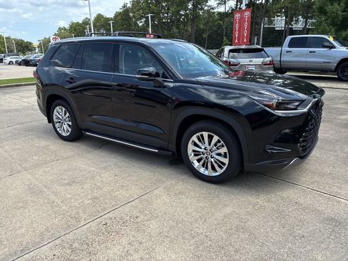 New 2026 Toyota Grand Highlander AWD image 9