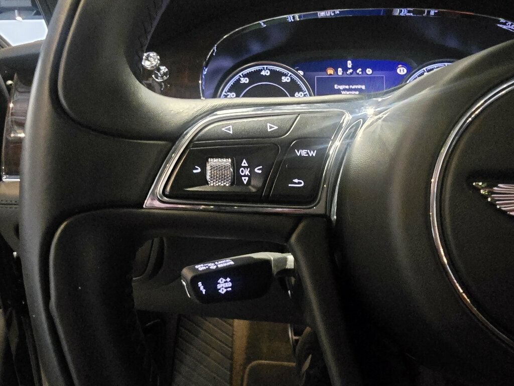 Used 2019 Bentley Bentayga AWD/4WD image 15