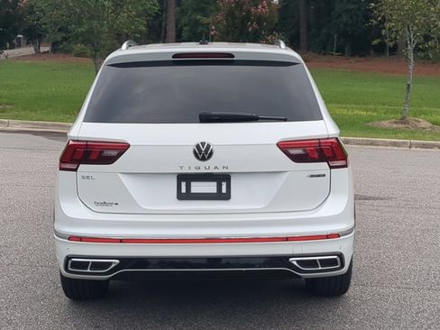 Used 2024 Volkswagen Tiguan SEL R-Line AWD/4WD image 5