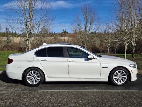 Used 2014 BMW 528i Sedan RWD image 8