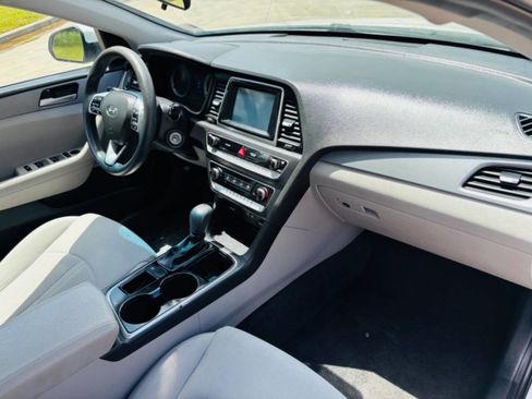 Used 2019 Hyundai Sonata SE image 18