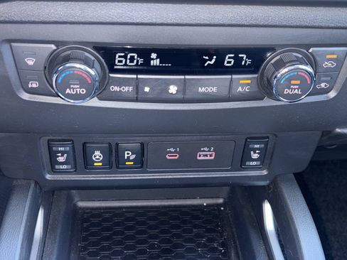Used 2025 Nissan Frontier SV w/ SV Convenience Package RWD image 14
