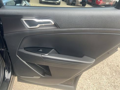 Certified 2023 Kia Sportage EX FWD image 15