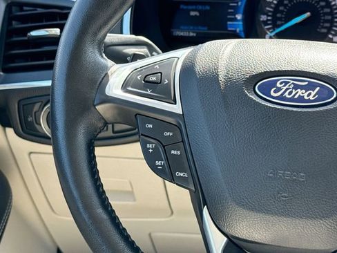 Used 2016 Ford Edge Titanium w/ Technology Package image 27