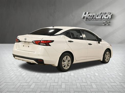 Used 2020 Nissan Versa S FWD image 9