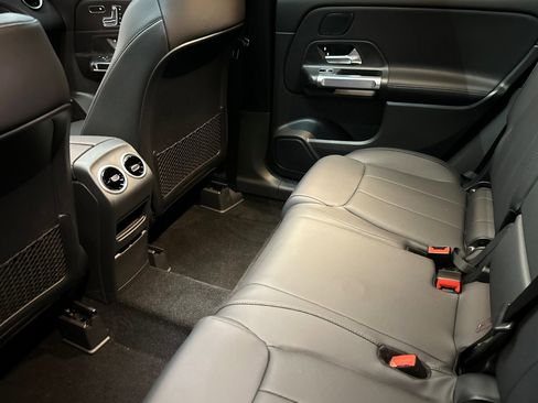 Used 2026 Mercedes-Benz GLB 250 image 22