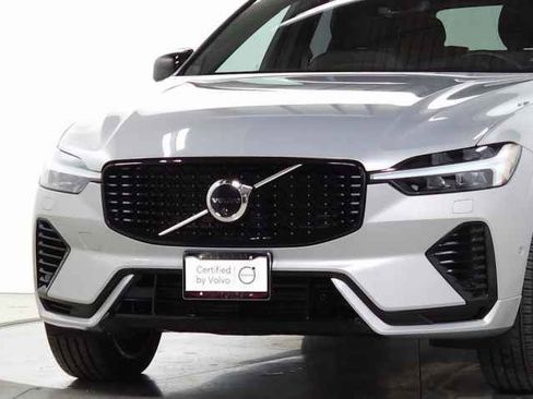 Certified 2024 Volvo XC60 T8 Ultimate w/ Protection Package Premier image 3