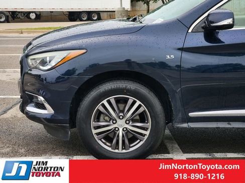 Used 2018 INFINITI QX60 FWD w/ Premium Plus Package image 9