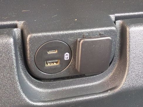 Used 2022 Ford F150 XL w/ Equipment Group 101A High AWD/4WD image 16
