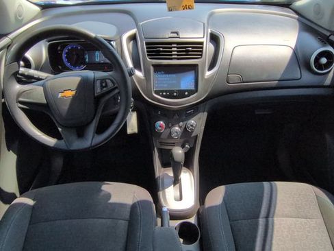 Used 2016 Chevrolet Trax LS FWD image 25