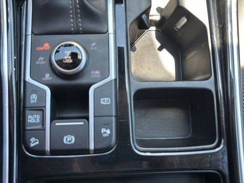 Used 2023 Kia Sorento SX AWD/4WD image 31