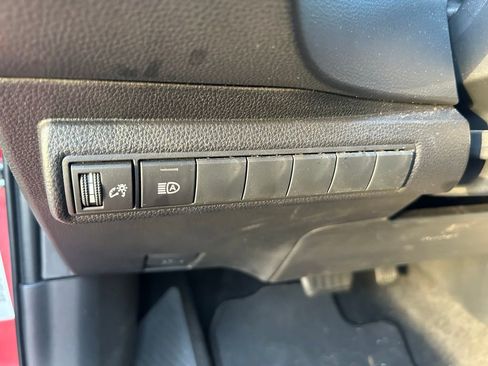 Certified 2024 Toyota Corolla SE w/ SE Package image 17