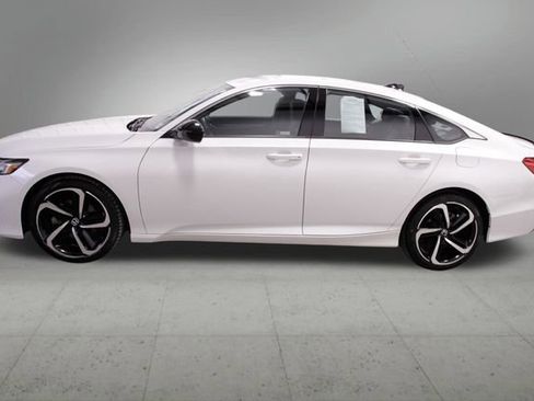 Certified 2022 Honda Accord Sport image 3