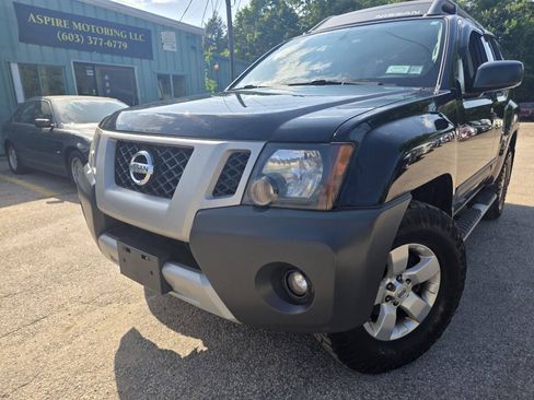 Used 2013 Nissan Xterra S w/ Value Package AWD/4WD image 2
