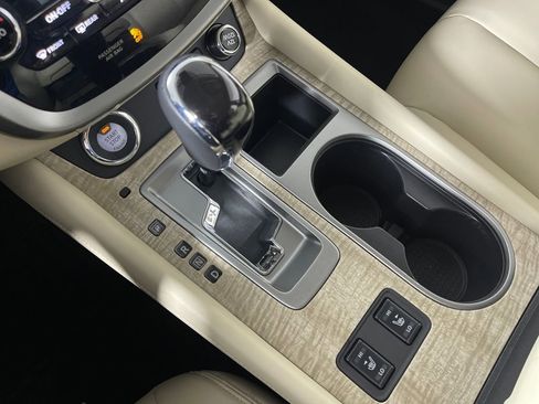 Used 2024 Nissan Murano SV image 24