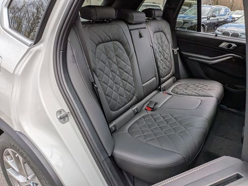 New 2026 BMW X5 xDrive40i AWD/4WD image 24