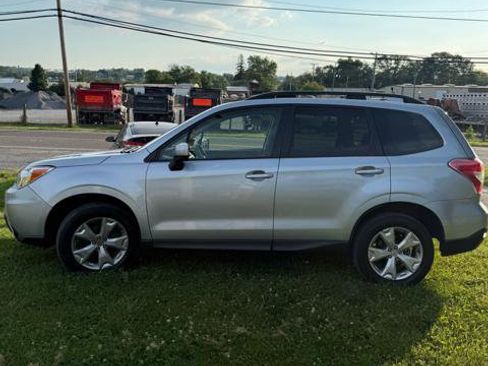 Used 2016 Subaru Forester 2.5i Premium AWD/4WD image 5