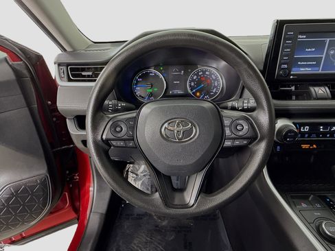 Used 2020 Toyota RAV4 XLE w/ Carpet Mat Package AWD/4WD image 11