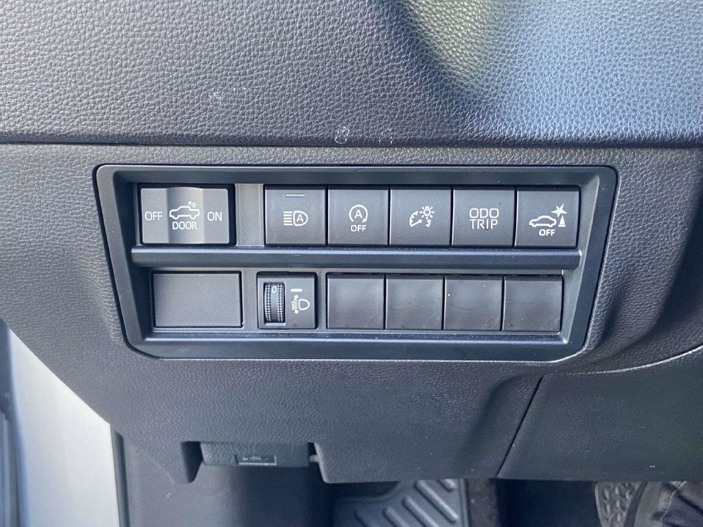 Used 2023 Toyota Tundra SR5 w/ SR5 Convenience Package AWD/4WD image 30