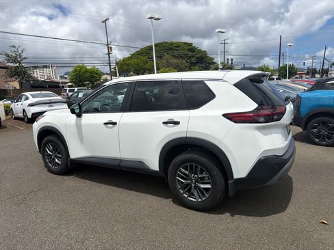 Used 2023 Nissan Rogue S FWD image 4