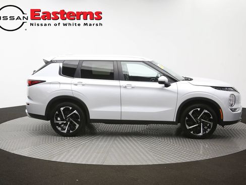 Used 2024 Mitsubishi Outlander SE AWD/4WD image 47