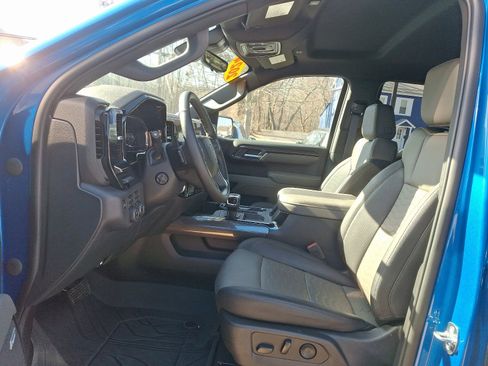 Certified 2024 Chevrolet Silverado 1500 ZR2 w/ Technology Package image 13