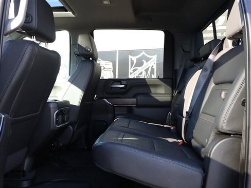 Used 2023 GMC Sierra 3500 Denali w/ Denali Black Diamond Edition image 25