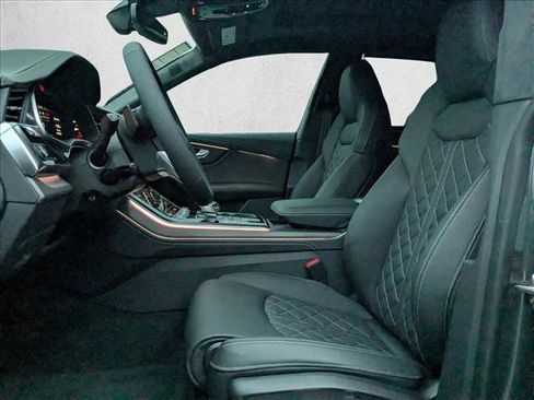 New 2026 Audi SQ8 Prestige image 4