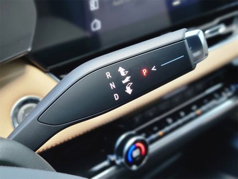 New 2026 Chevrolet Equinox ACTIV w/ Convenience Package III image 25