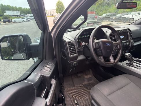 Used 2020 Ford F150 XLT w/ Equipment Group 302A Luxury RWD image 5