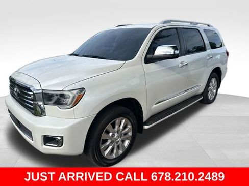 Used 2020 Toyota Sequoia Platinum RWD image 1