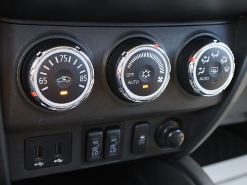 Used 2019 Mitsubishi Outlander Sport AWD image 35