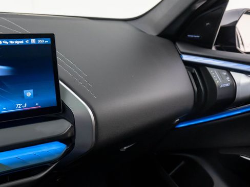 New 2026 BMW X3 xDrive30 w/ Premium Package AWD/4WD image 28