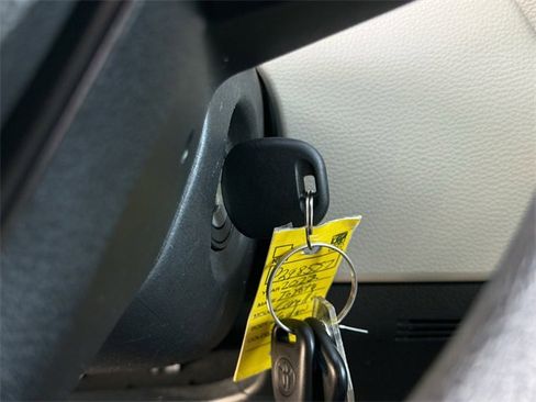 Used 2022 Toyota Corolla LE image 20